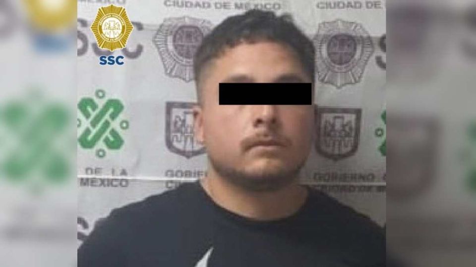 Fue detenido en un auto sin placa y con varios estupefacientes