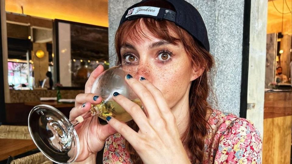 Natalia Téllez impacta con su look perfecto para el otoño