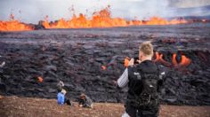 ¡Mala idea! Captan a turista asando bombones en lava de volcán en Islandia