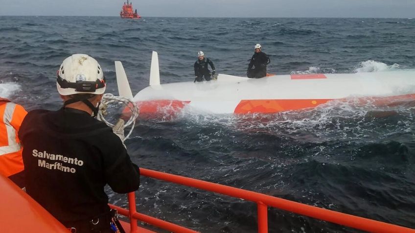 Pasó 16 horas en las heladas aguas del Atlántico; sobrevivió gracias a una burbuja de aire