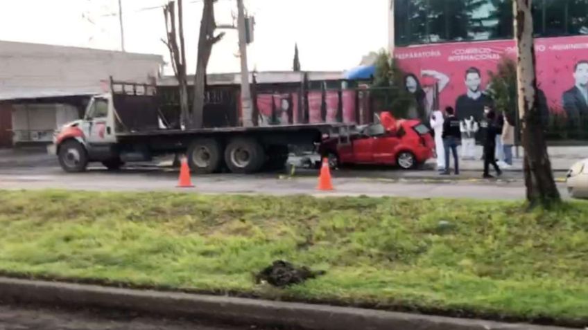 La muerte de una joven que chocó contra un camión conmociona a Toluca