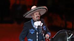 "Tengo muchos perros": Pepe Aguilar no está listo para ser abuelo, aunque ya viene el primer nieto en camino