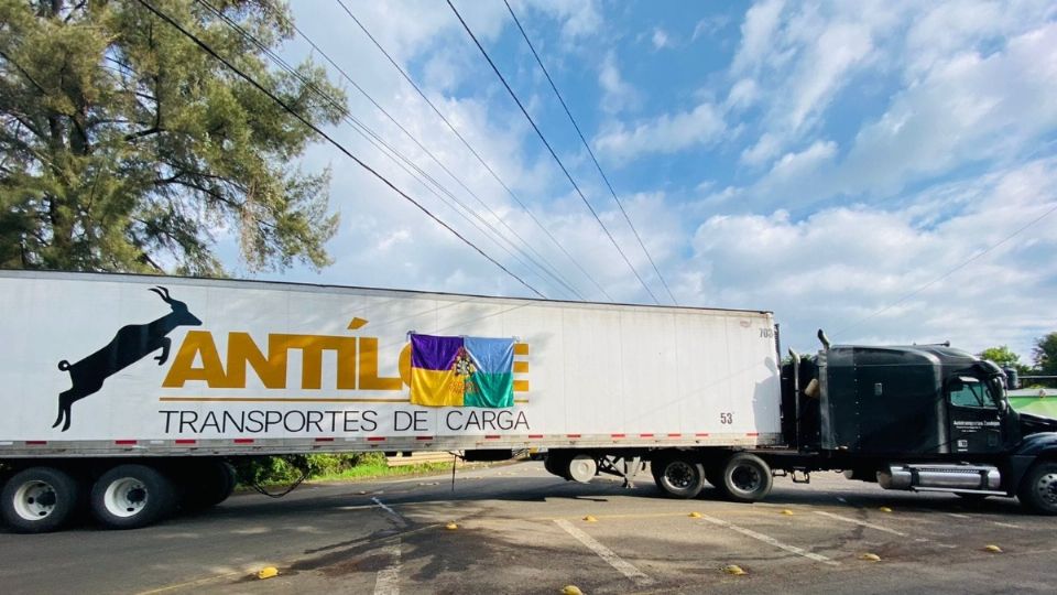 Comunidades indígenas de Michoacán anunciaron bloqueos carreteros para este martes