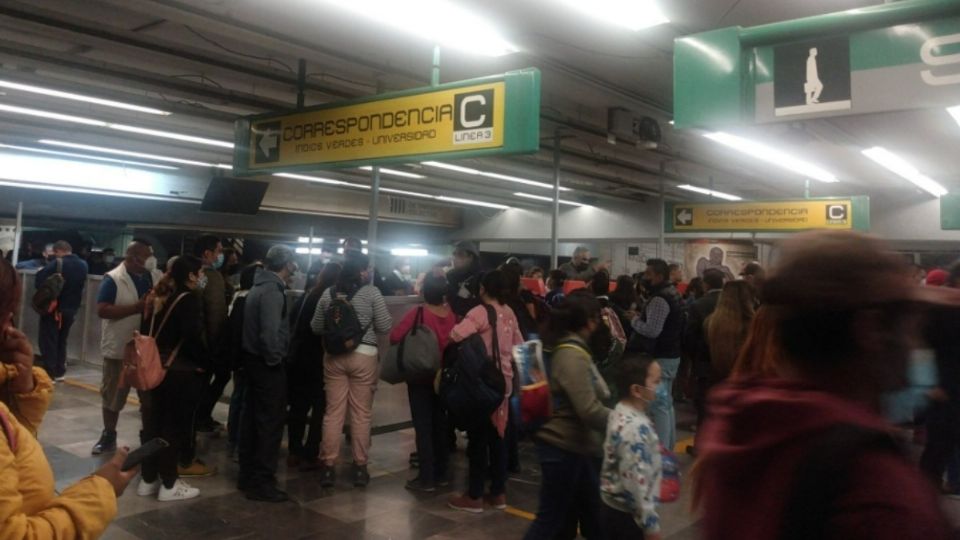 Imagen del transbordo entre la Línea B y Línea 3 en la estación Guerrero