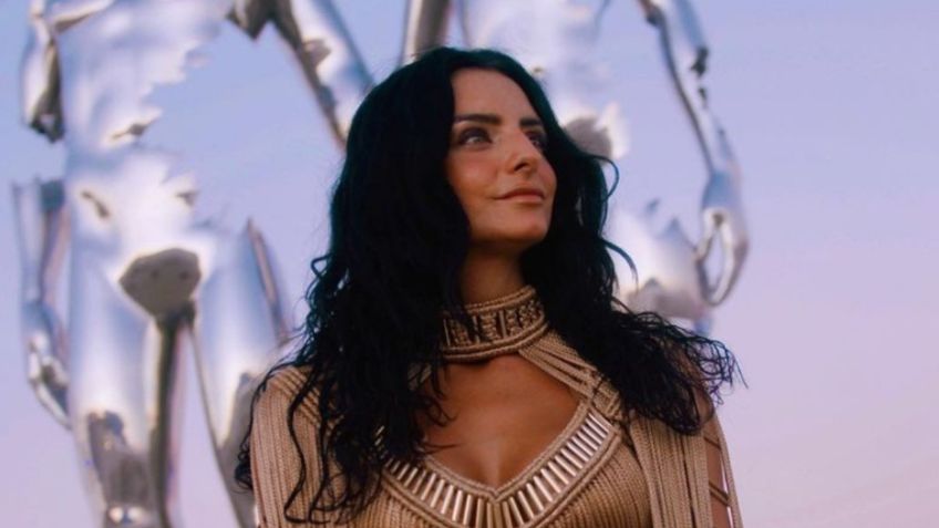 Desde el desierto, Aislinn Derbez presume su figura en moderno look