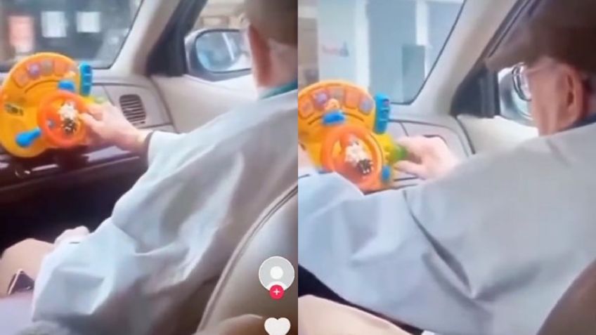 VIDEO abuelito "maneja" con un volante de juguete y enternece a todo TikTok