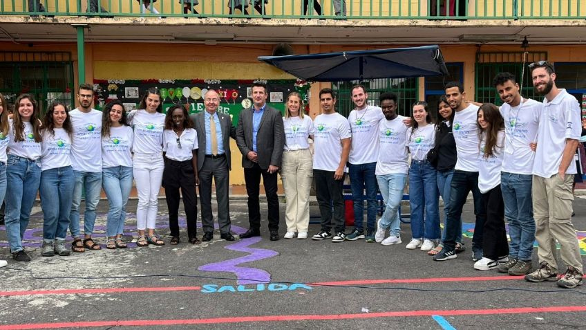 Voluntarios israelíes impulsan enseñanza del inglés, matemáticas y música en escuelas públicas de la CDMX