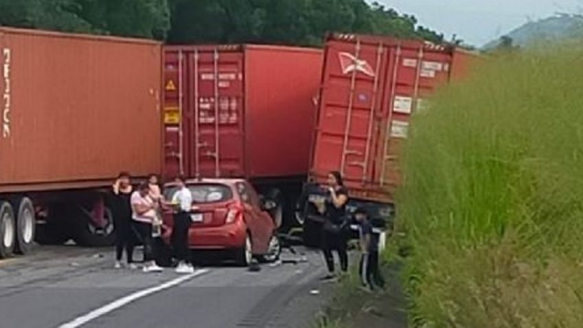 Hay dos menores de edad entre las víctimas de la tragedia en la autopista Siglo XXI de Michoacán