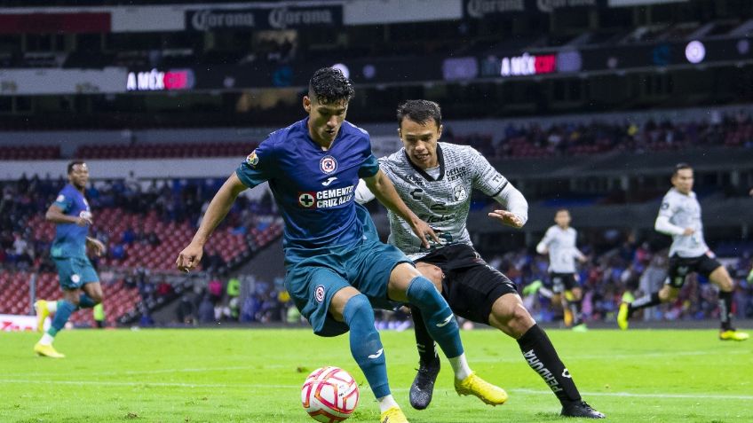 Cruz Azul remonta a León en el Estadio Azteca