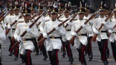 AMLO reconoce labor de la Guardia Nacional y le dedica el desfile cívico-militar