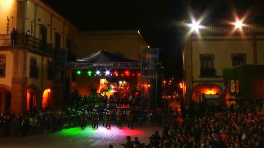 Querétaro: Celebran con Verbena y festejos durante Grito de Independencia en Plaza de Armas 