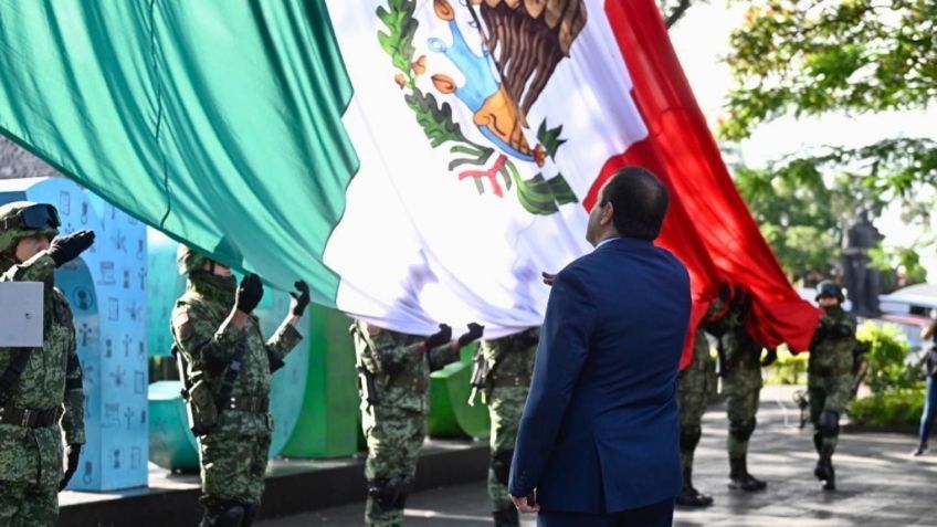 Encabeza Cuauhtémoc Blanco ceremonia para conmemorar inicio de la Independencia de México