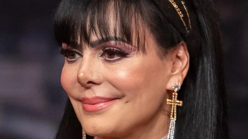 Maribel Guardia conquista la red a los 63 años con un elegante vestido