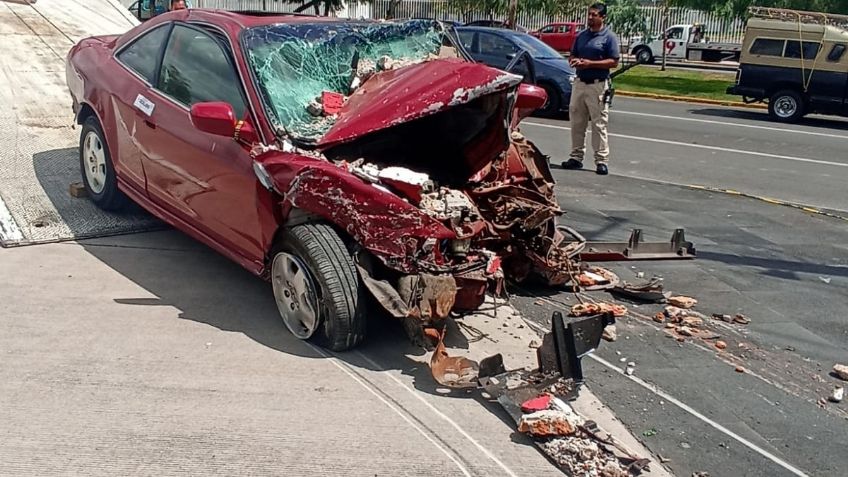 Fallece conductor luego de sufrir accidente vial e impactarse contra los muros de la UAA