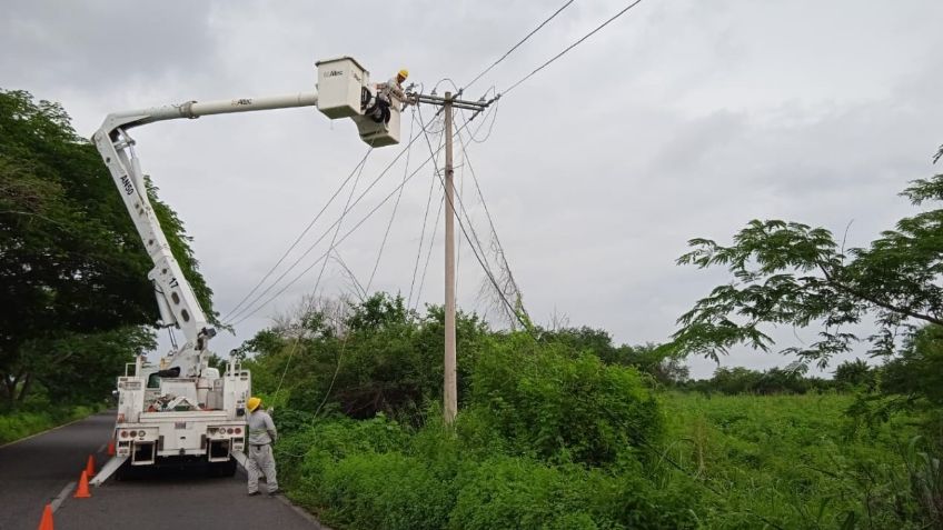 Sismo de 7.7: CFE reestablece el 68% la energía eléctrica