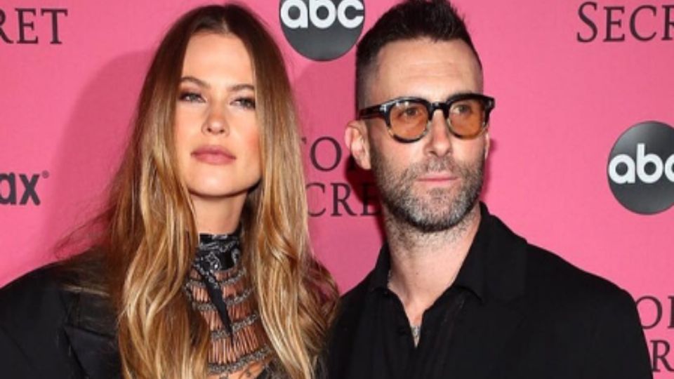 Modelo revela haber tenido un romance con Adam Levine