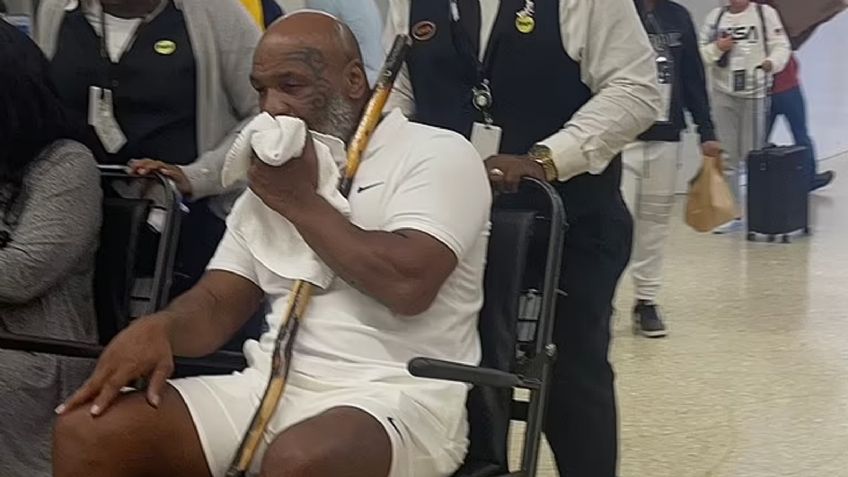 Mike Tyson en silla de ruedas: la dolorosa imagen por una enfermedad que lo deja sin habla