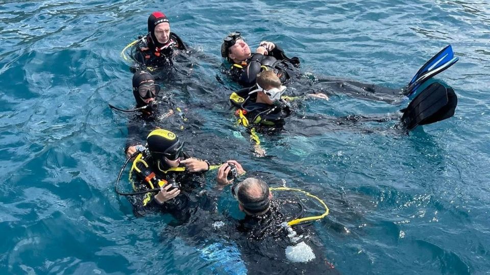 Las personas que también acudieron a la práctica de buceo relataron que lo presenciado fue un hecho traumático