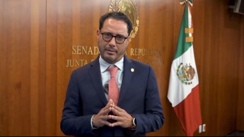 El presidente de la Jucopo da la bienvenida al exsenador del PAN