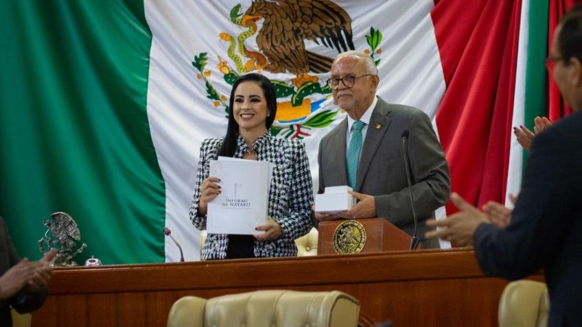 Miguel Ángel Navarro entrega su Primer Informe de Gobierno ante la Legislatura de Nayarit