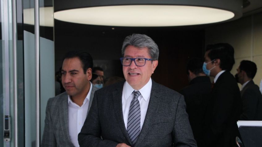 Ricardo Monreal ofrece a oposición modificar dictamen de Fuerzas Armadas