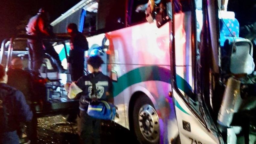 Choque de un autobús cobra la vida del conductor y lesiona a 15 peregrinos en Veracruz