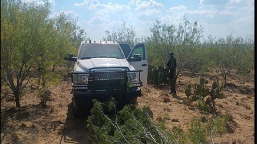 Ejército Mexicano asegura armamento, cargadores, cartuchos, vehículos y droga en Tamaulipas