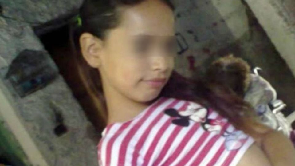 Priscila fue asesinada a golpes y después quemada.