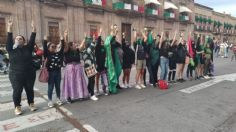 Feministas marchan en Michoacán para exigir aborto legal