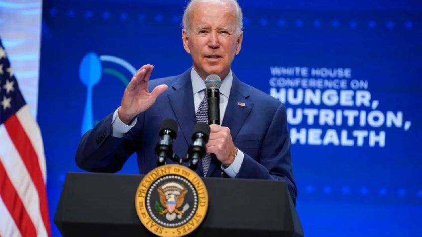 Biden buscó a una congresista fallecida y dudan de su capacidad para el cargo: "Jackie, ¿estás aquí?"