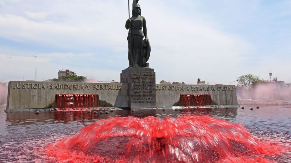 Cada año, colectivos protestan en la Glorieta dela Minerva