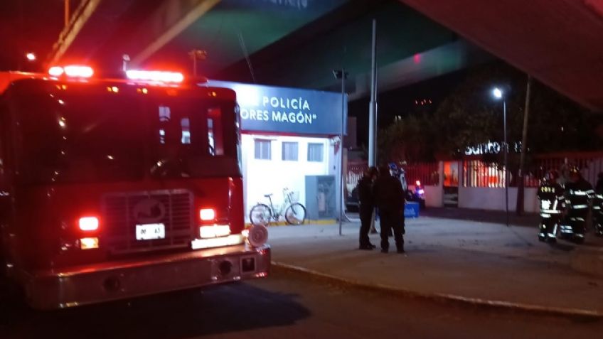 Explota artefacto casero en estación de policía de CDMX, dos agentes fueron heridos