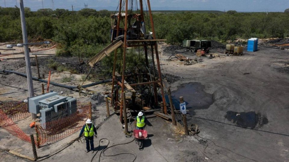 Desde el pasado 3 de agosto los trabajadores quedaron atrapados.