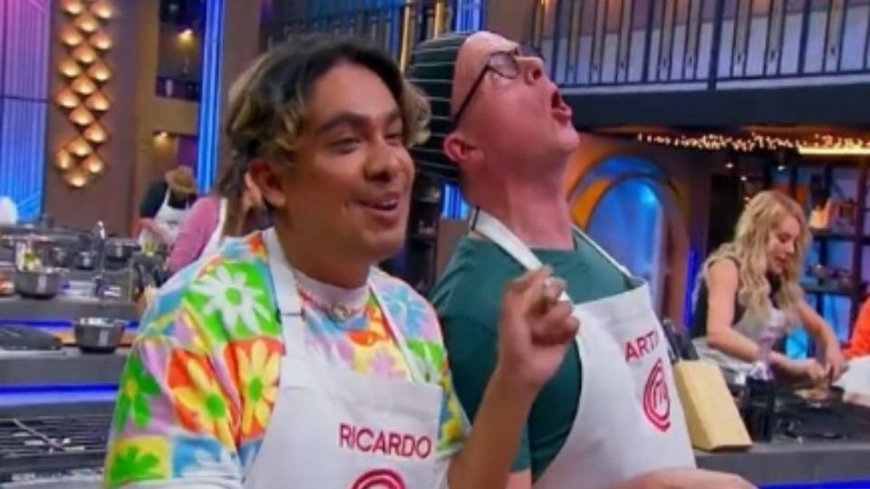 Arturo López Gavito desata memes tras aullar en 'MasterChef Celebrity'