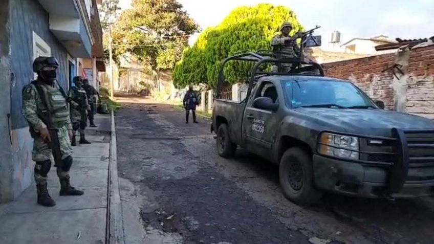 Sicarios asesinan a tiros a 3 jóvenes en Jacona, Michoacán