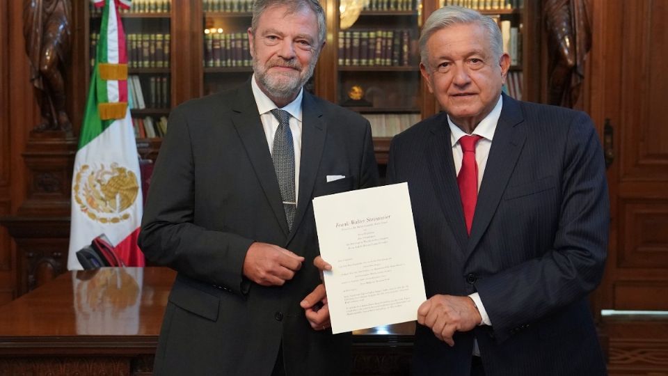 En sus redes sociales compartió fotos con el embajador de Alemania, Wolfgang Hermann Dold.