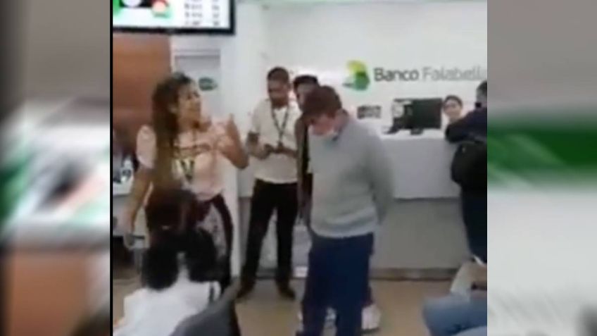 Furiosa empleada de banco acusa explotación y revela graves secretos a clientes