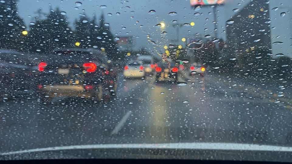 En diversas alcaldías se registró caída de lluvia.