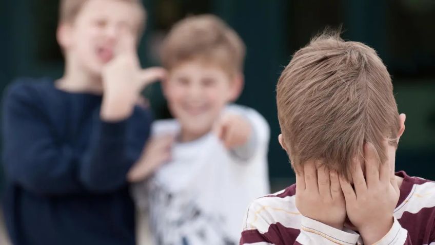 Un niño de 6 años fue hospitalizado tras recibir brutal golpiza de sus compañeros de escuela