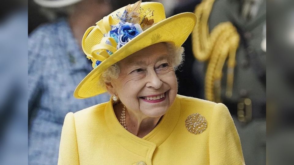 La Reina Isabel II tiene 96 años de edad.