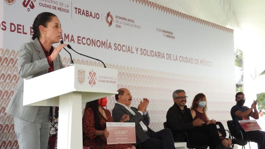 Claudia Sheinbaum encabeza entrega de apoyos para cooperativas de la CDMX