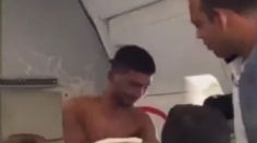 VIDEO | Pasajeros de avión protagonizaron brutal pelea a bordo: dejaron a un hombre sin playera