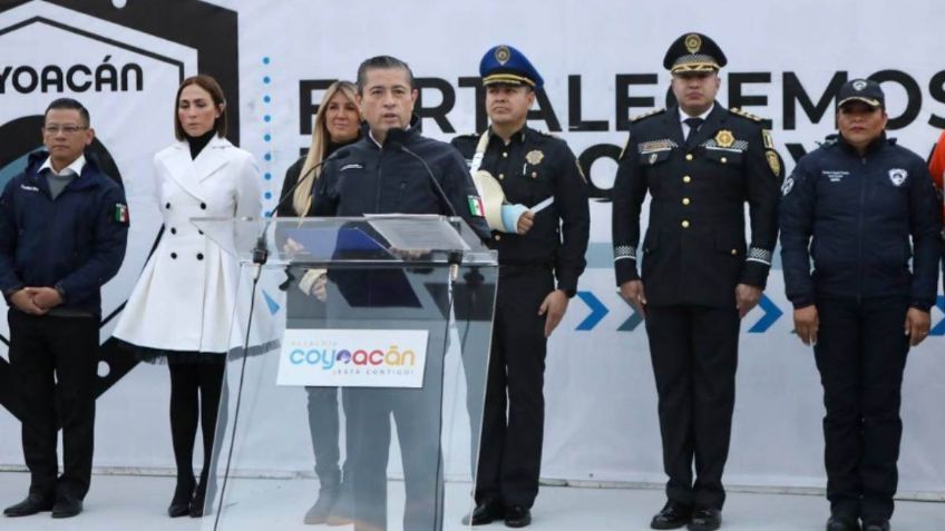 Giovani Gutiérrez da el banderazo a 43 patrullas y vehículos para blindar Coyoacán y proteger a los ciudadanos