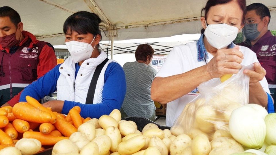 Las Ferias del Bienestar ofrecen productos de la canasta básica a precios bajos