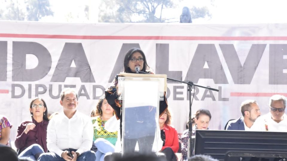 Aleida Alavez rindió su Primer Informe de Actividades Legislativas