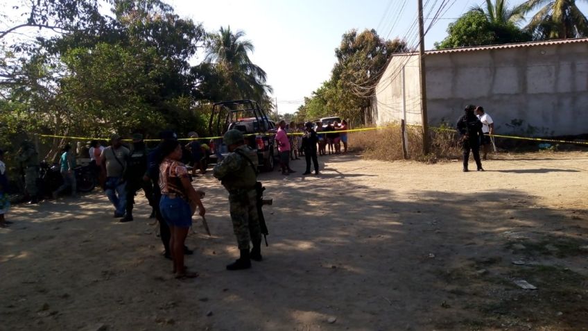 Conmoción en Acapulco: familia recoge los restos desmembrados de su ser querido con una carretilla