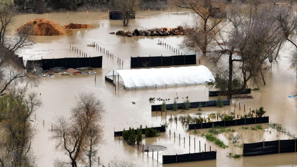 El Servicio Meteorológico Nacional explicó que bandas de lluvia con ráfagas de viento comenzaron en el norte y se extendieron hacia el sur