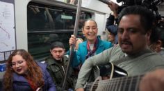 Claudia Sheinbaum canta con un usuario del Metro: “Lo que ocurrió ahí fue algo espontáneo"