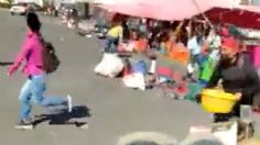 IMÁGENES FUERTES | "¡Son cuetes!": el escalofriante video de la balacera en un tianguis de Cuautitlán Izcalli