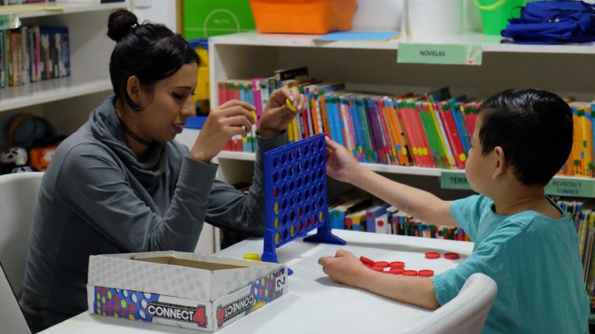 Con el programa “Sigamos Aprendiendo…en el Hospital” más de 42 mil menores concluyen su educación básica